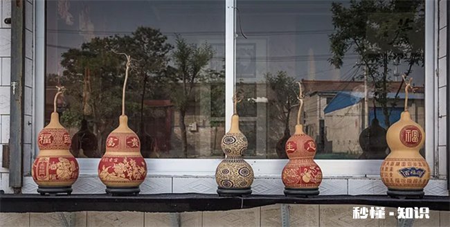 葫芦摆窗台中间好还是两边好