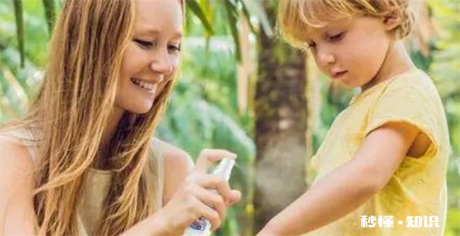 驱蚊水喷衣服上还是皮肤上