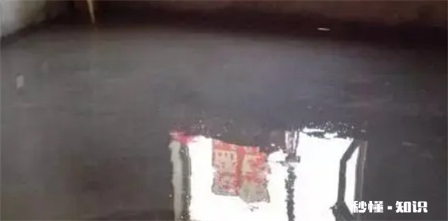 房间太热往地上洒水有用吗