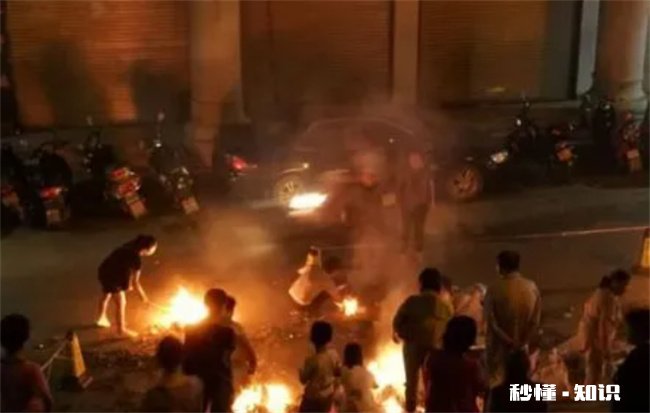 七月半晚上能不能在小区里走