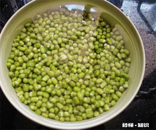 绿豆汤煮成红色好还是绿色好