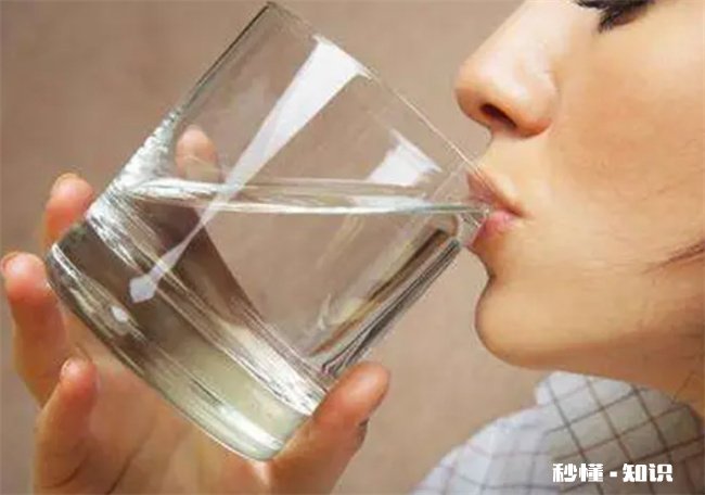 电热毯应该铺在床上哪一层