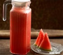 西瓜汁要加水榨吗