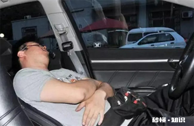 新能源汽车充电能开空调吗