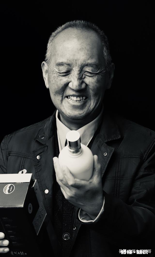 怎样能把一个老人拍摄好