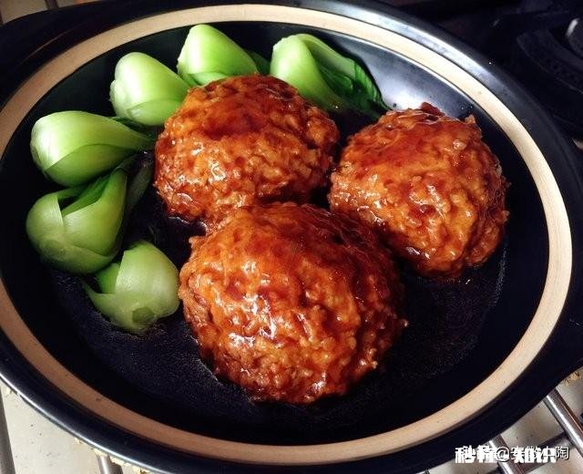 雪花狮子头是什么地方菜，怎么做