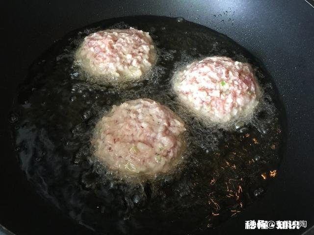 雪花狮子头是什么地方菜，怎么做