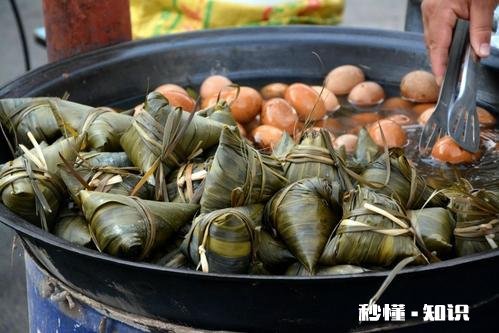 端午安康，你的家乡有系上五彩绳的风俗吗，是什么样的啊，还有其他特别的风俗分享吗