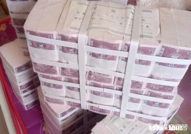 卖房子有500万，如果存银行能有多少利息一年还是做生意投资好