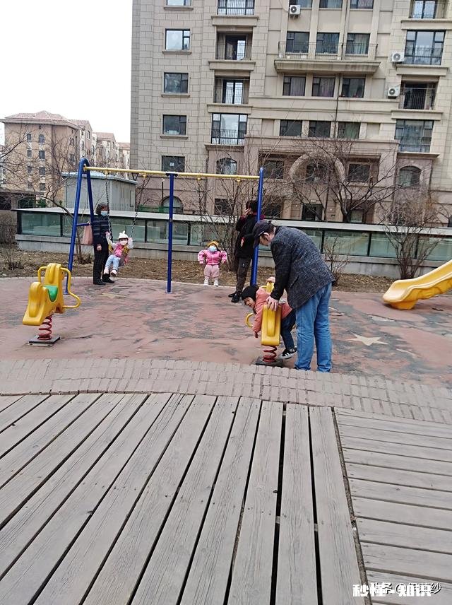 现在很多单身中老年女士，再婚的很少，她们不觉得孤单吗