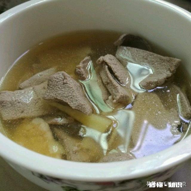 孕妇多喝5种营养汤，补充孕期营养，长胎不长肉！?孕妇具体喝哪5种汤来补充营养呢