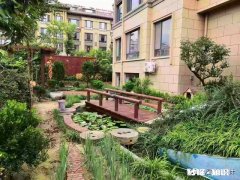 有大院子 共11层小高层，现只有一层和二层出售，买一楼好还是二楼好