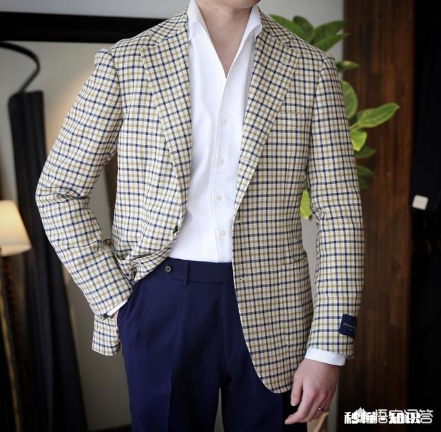 为什么有些女生喜欢男的穿白色衬衫