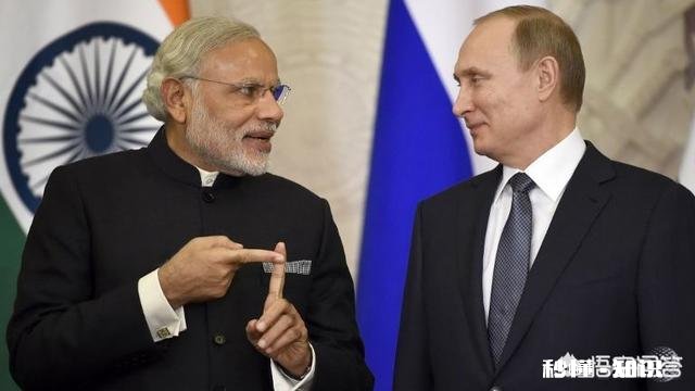 俄罗斯总统普京为什么和印度总理莫迪走动很近,还签订70亿美元武器大单