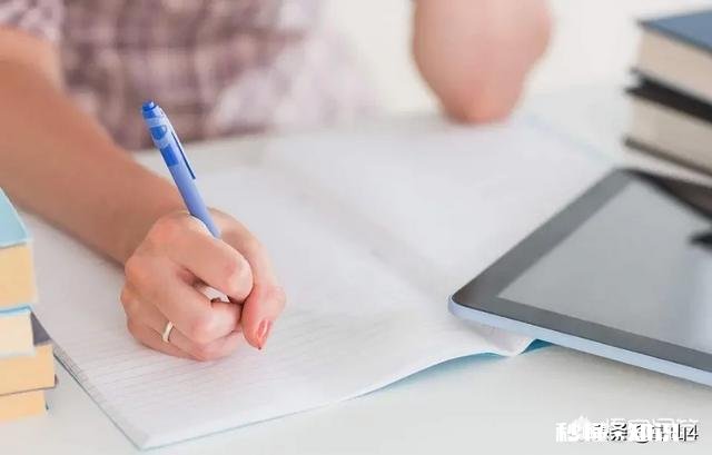 谁知道加黄v怎么加，一直加不上怎么加