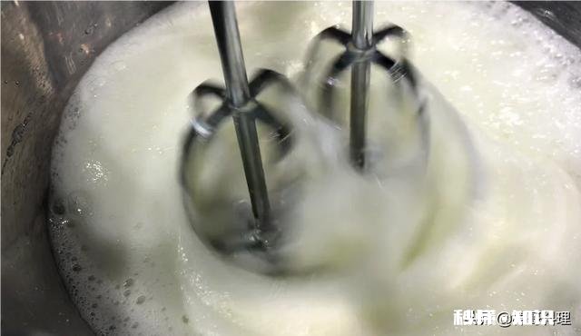 轻乳酪芝士的蛋白部分打到几成发最好