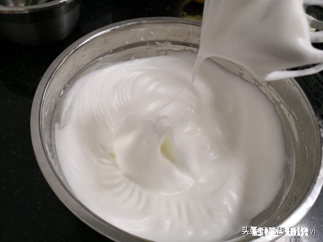 轻乳酪芝士的蛋白部分打到几成发最好