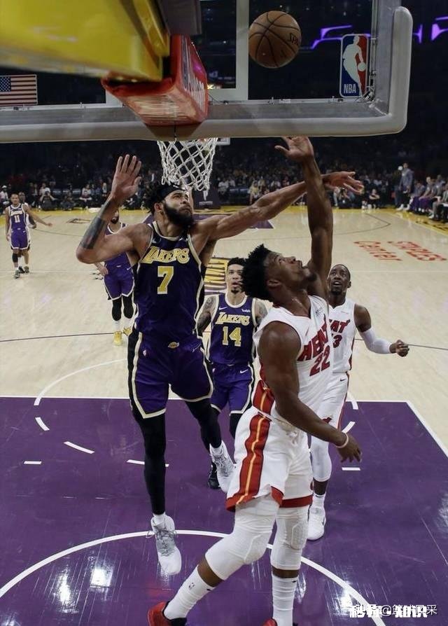 湖人七连胜是因为对手实力弱还是湖人实力太强,对比之前湖人赢球关键点是什么