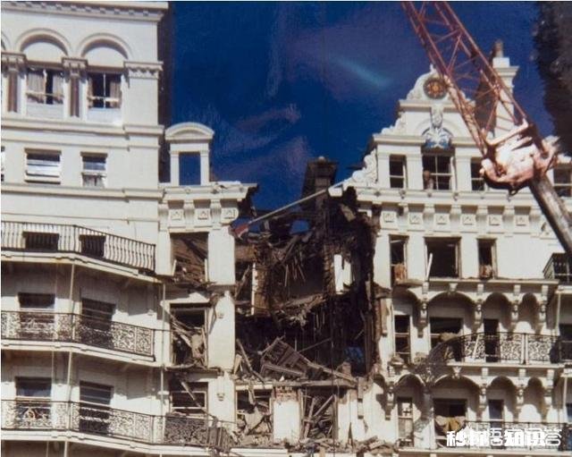 伦敦发生爆炸，难道是恐袭来临