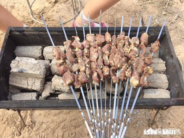 请问，看电竞比赛的零食标配有哪些