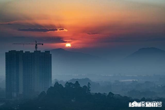 相机补偿曝光是加大光圈还是提高lSO为什么
