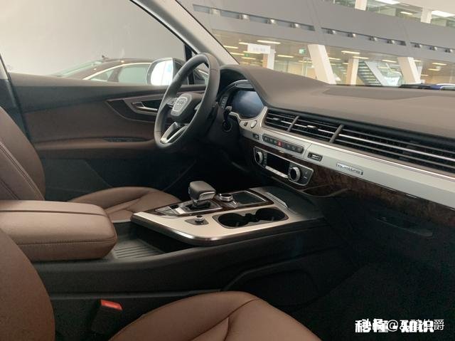 奥迪Q8和Q7相比有哪些不一样哪个更值得选择