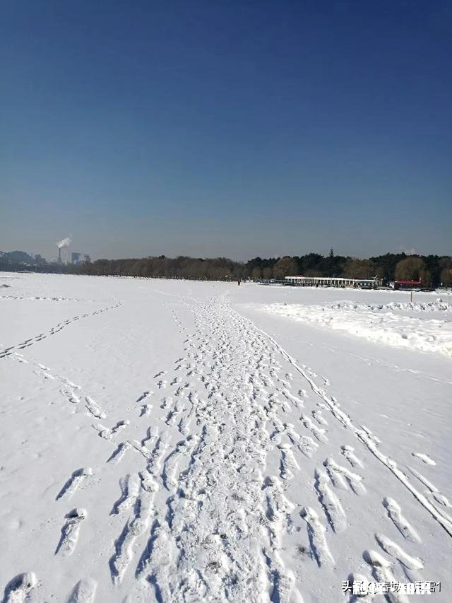 大家有漂亮雪景的照片吗可以分享一下吗