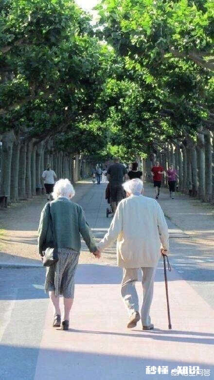 异地是特别没安全感的，你们怎么克服的