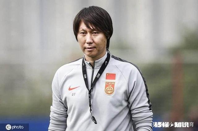 国足如果进入12强,李铁会像当年高洪波一样被解雇吗