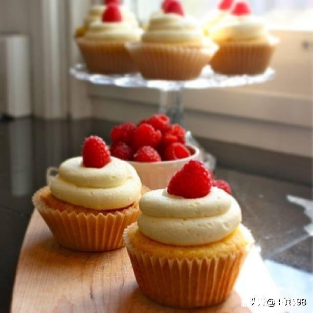 18岁毕业男孩，可以去学烘焙技术吗