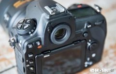 尼康d850开机后怎么不显屏