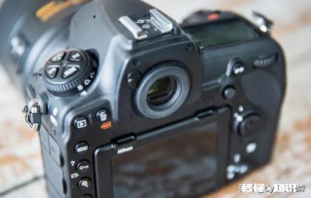 尼康d850开机后怎么不显屏