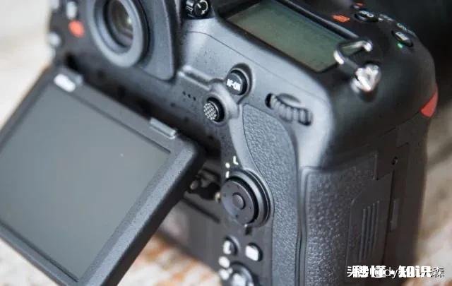 尼康d850开机后怎么不显屏