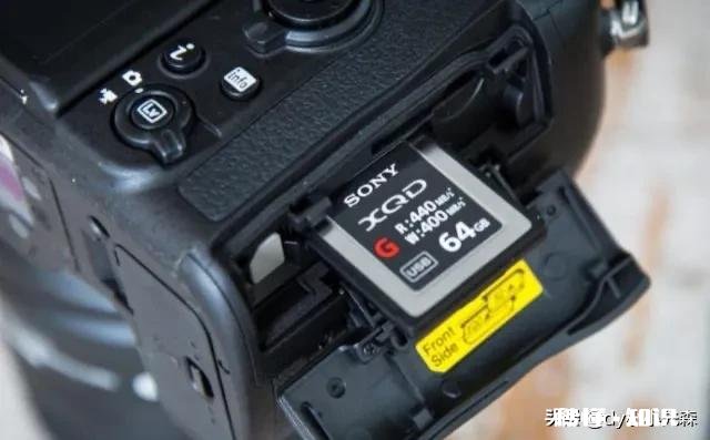 尼康d850开机后怎么不显屏