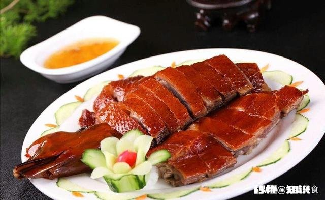 如何做出色美干香的脆皮烧鸭