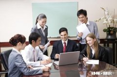 你觉得月薪7-8000的北漂，该回老家发展吗