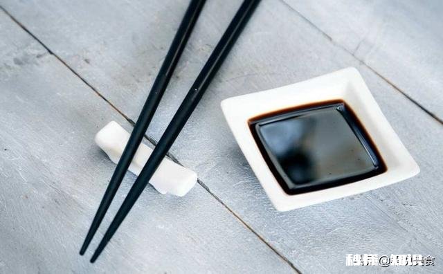 味极鲜、美极鲜、生抽、蒸鱼豉油的区别是什么