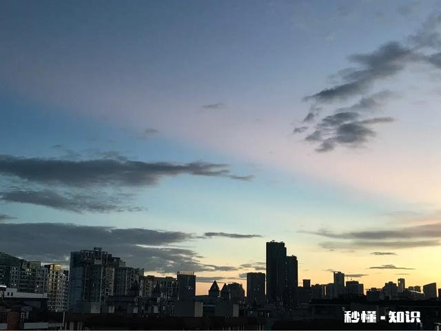 我想有时工作，有时不工作时旅旅游，静静心啥的，有啥问题吗