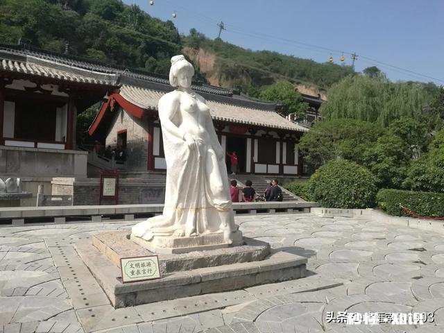 今天母亲节，大家有没有陪母亲一起过节呢