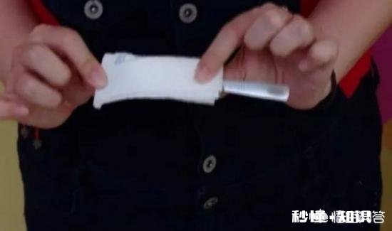 冰箱里的黄色斑点怎么去除