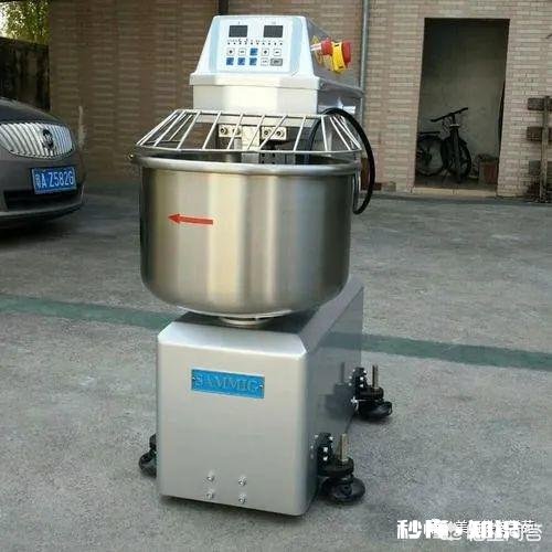 想买厨师机了，不知道哪个牌子的厨师机好使呀，求推荐，在线等