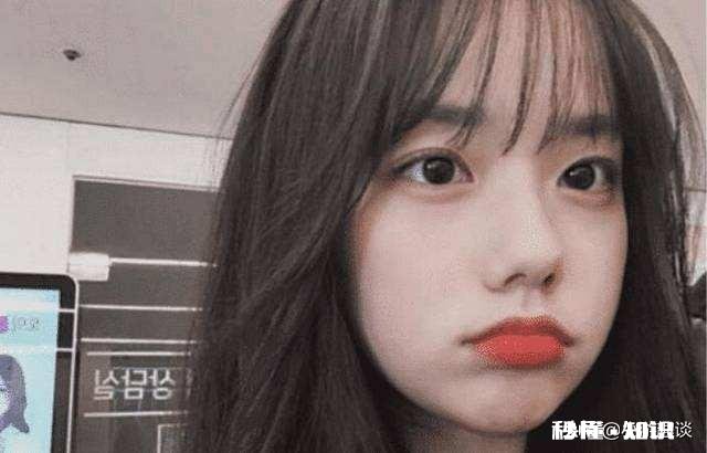 高中跟一个女孩表白后，她说现在只想学习，只想和我做朋友，之后我们还是跟原来一样，我还有机会吗