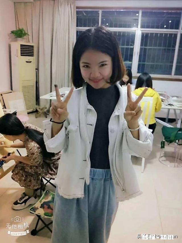 还记得你的第一个女朋友长什么样子吗感觉如何