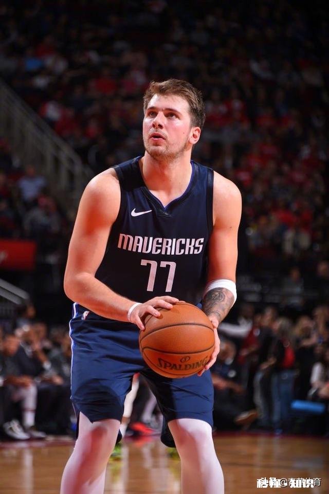 你觉得今年NBA最佳阵容一阵会是哪几位为什么