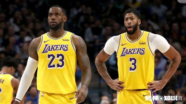 你觉得今年NBA最佳阵容一阵会是哪几位为什么