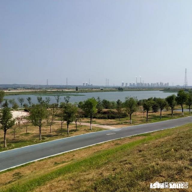 宇宙是因为人类才存在的吗