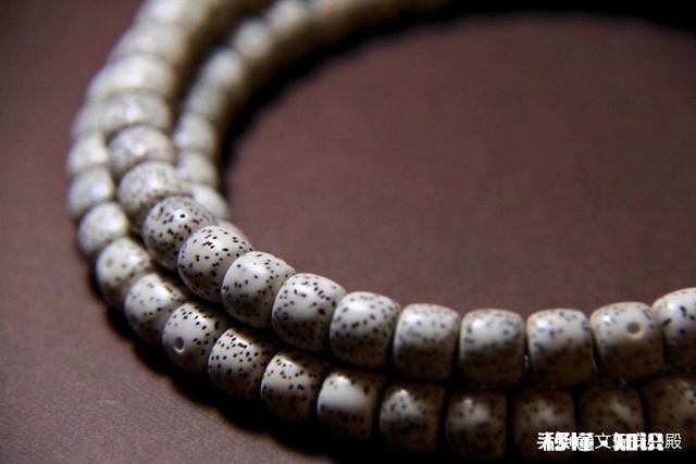 谁知道这是什么珠子价值多少