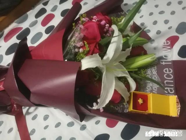 买婚戒应该是男友挑还是我挑啊