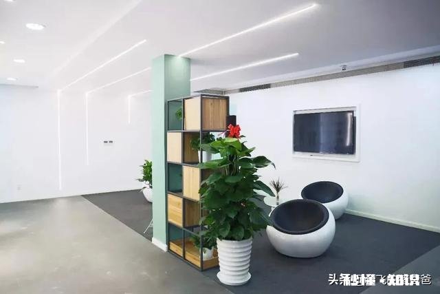 小型办公室如何装修更宽敞