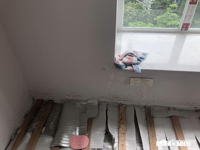 这是墙体渗水还是窗户渗水